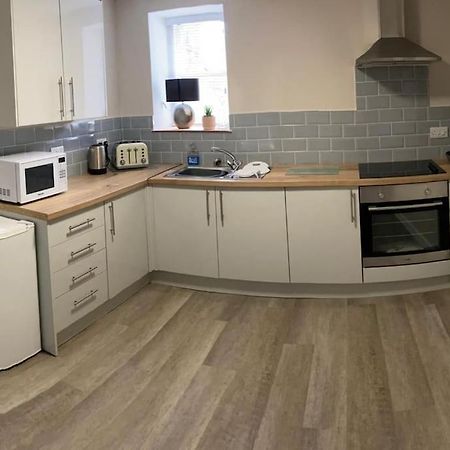 Ferienwohnung Siop Iwan A Menna Caernarfon Exterior foto