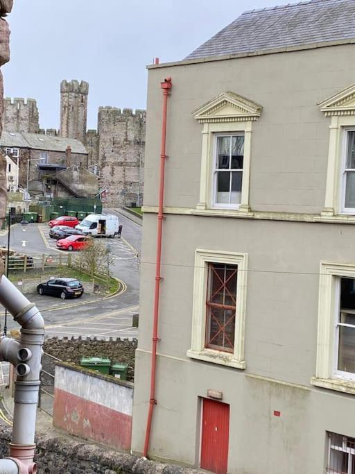 Ferienwohnung Siop Iwan A Menna Caernarfon Exterior foto