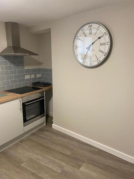 Ferienwohnung Siop Iwan A Menna Caernarfon Exterior foto